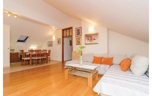 Apartment Bokeljska I