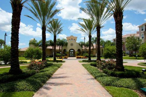 It902 - Vista Cay Resort - 3 Bed 2 Baths Condo