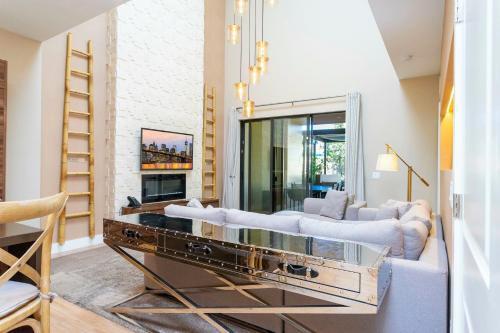 4 Suites - 5 Min From Disney - W Jacuzzi 7557