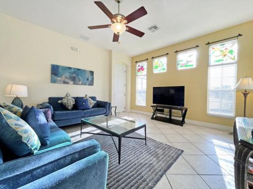 Formosa Lake House Home