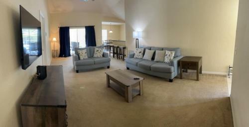 Silver Creek - 3 Bed 3 Baths Villa