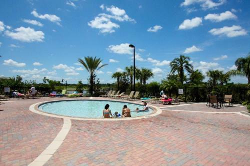 It2437 - Vista Cay Resort - 3 Bed 3 Baths Condo