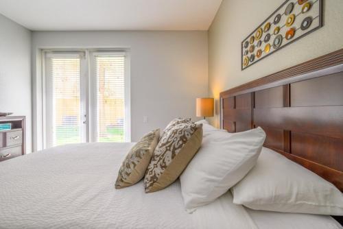 Vista Cay Casa Bella Townhouse