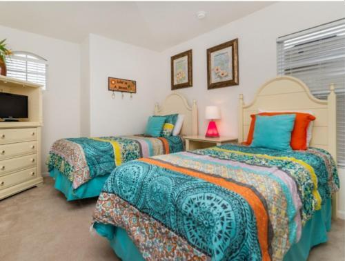 Comfortable 5 Bedroom Holiday Villa With Private Pool