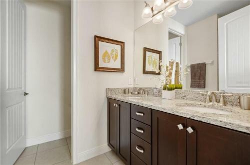 7594 Oasis Villa- Perfect Getaway For Large Groups