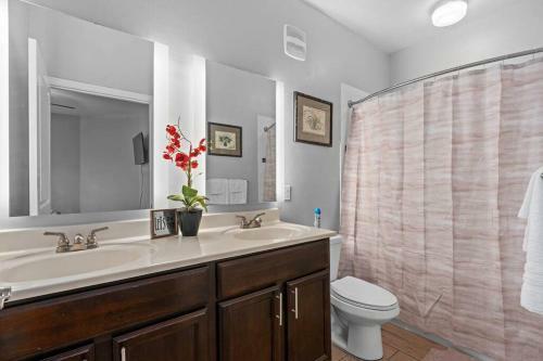 Apartamento Orlando Oasis: Modern 4bd Balcony+lake View+pool