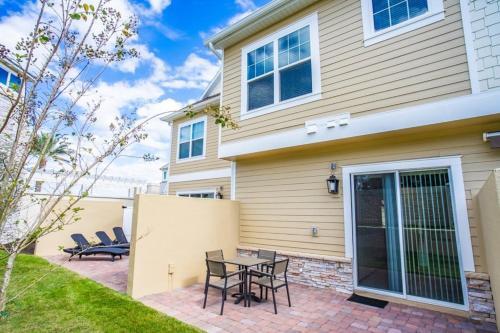 Tvpm-2664ss Sv Townhouse