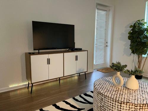 Apartamento 12 Minutes From Disney World!