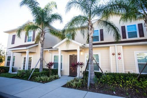 Townhome At West Lucaya Resort 3202