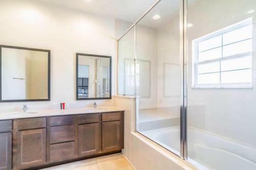 Private Spa Townhome At Regal Oaks Resort