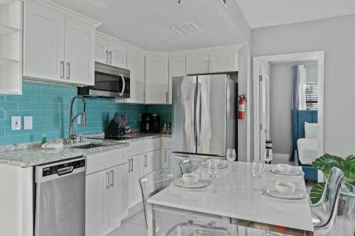 Apartamento 6165 Carrier Drive 2701