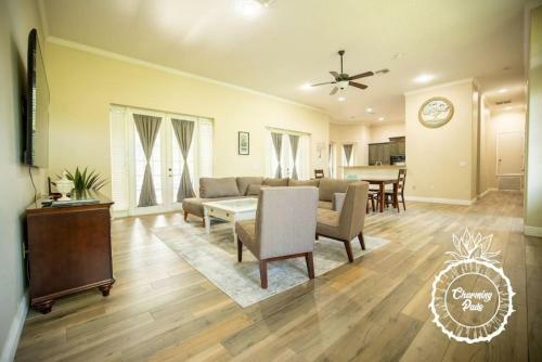 Oviedo Charmer - Heated Pool - Close To Everything