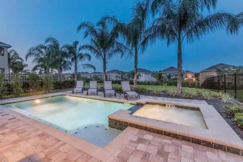 Gorgeous Home W Game Room Heated Pool Spa
