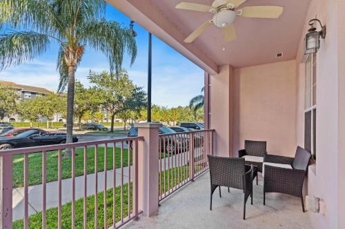 Apartamento 4840 Cayview Avenue 107
