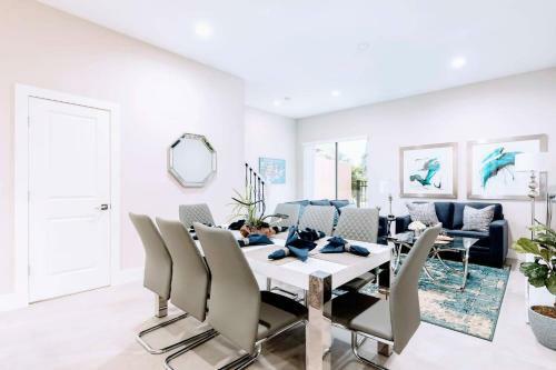 Awesome 4 Beds Villa 5 Min To Disney