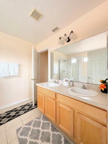 Luxry Villa 6 Miles From Disney