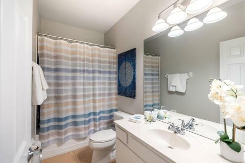 3br Townhouse W Perfect Location