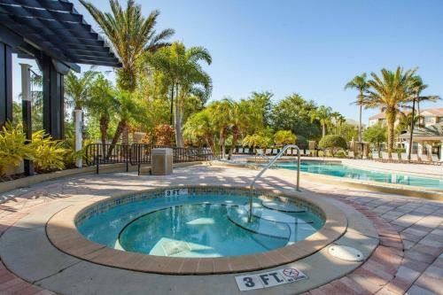 3br Townhouse W Perfect Location