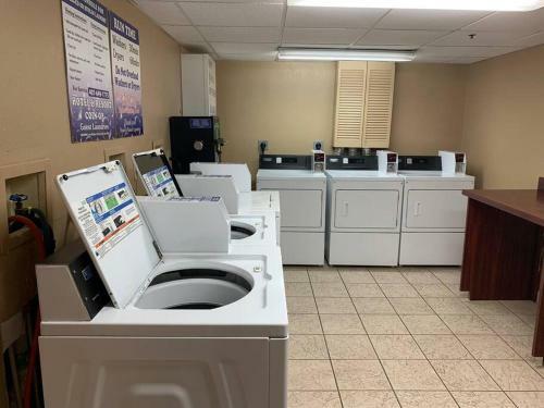 Apartamento Perfect Place Suite Apt 2 Queen Beds Free Parking
