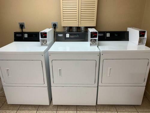 Apartamento Perfect Place Suite Apt 2 Queen Beds Free Parking