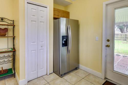 Orlando Home With Yard 8 Mi To Universal Studios!