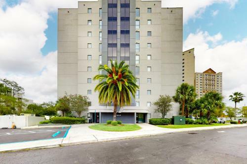 Hotel Enclave 2202