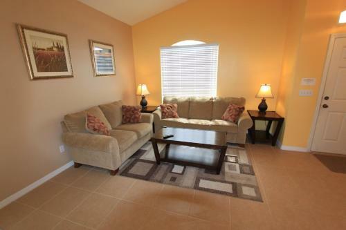 Villa Glen Brook 4bedrooms/3baths W Private Pool And Spa