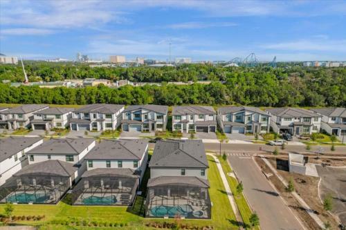 10 Bedroom- 9 Bathroom- Paradiso Grande 6080hs