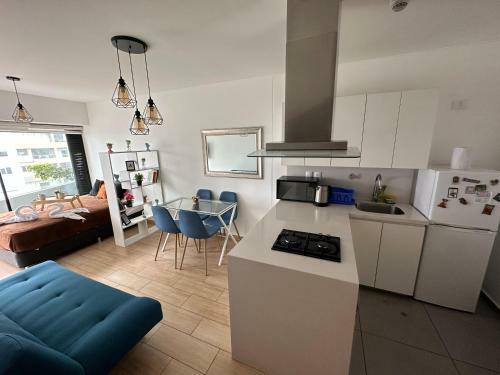 Apartamento Privado A 2 Cuadras de San Isidro.