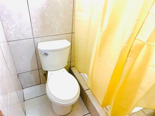 Miraflores Center Private Room/ Shared Bathroom