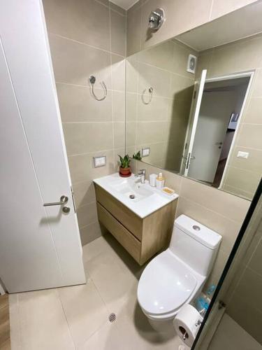 Apartamento Elegant And Cozy 2br - Central Location