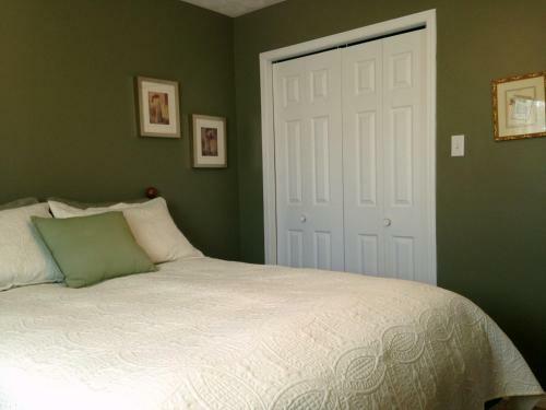 Laughing Waters Bed & Breakfast And Vacation Rental