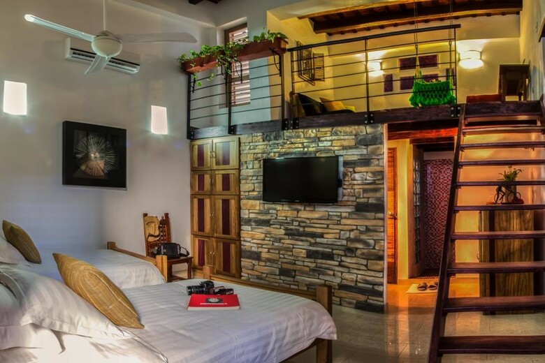 Casa De Leda, A Kali Hotel
