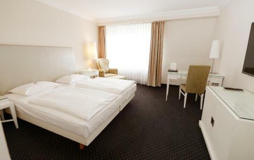 Hotel & Restaurant Sch�nau