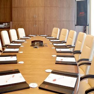 Lingfield Park Marriott Hotel & Country Club