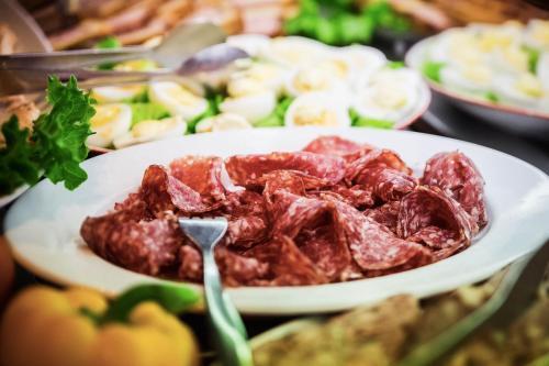 Logis Hotel Lons-le-saunier - Restaurant Le Grill