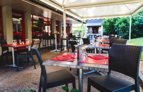 Logis Hotel Lons-le-saunier - Restaurant Le Grill