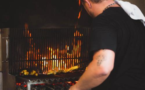 Logis Hotel Lons-le-saunier - Restaurant Le Grill