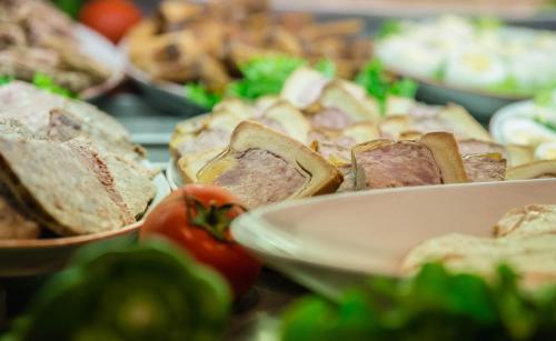 Logis Hotel Lons-le-saunier - Restaurant Le Grill