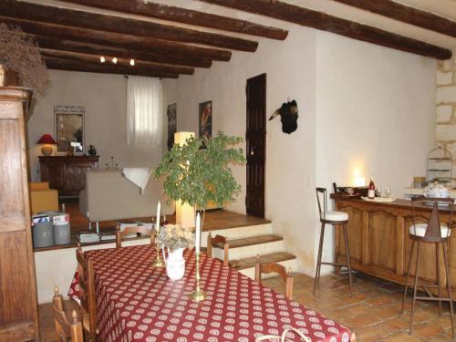 Holiday Home Bellegarde Ya-1298