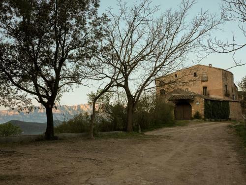 Hostal Masia Casajoana Rural