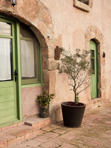 Hostal Masia Casajoana Rural