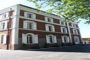 La Maison Rouge Qualys Hotel