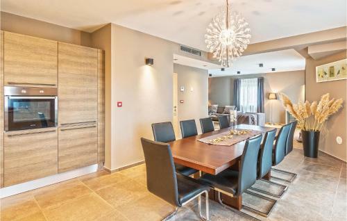 Holiday Home Trosti 11