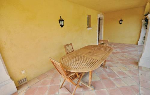 Holiday Home Quartier Du Pr�conil