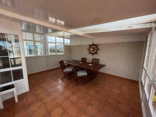 Apartamento Piso Vacacional Con Terraza Panor�mica A La R�a.