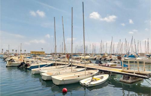 Awesome Apartment In Vinaroz With Wifi And 3 Bedrooms