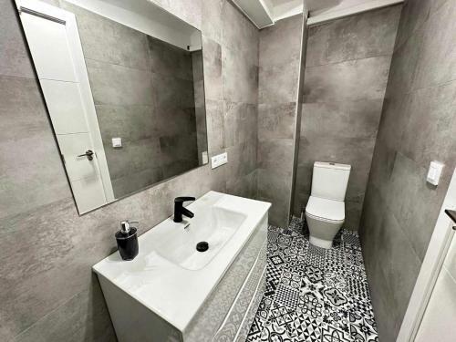 A H Rentals Van Gogh Apartamento