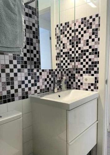 Apartamento Moderno Piscina Y Parking Hostem