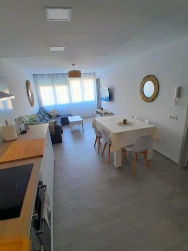 Apartamento El Playa Reci�n Reformado.